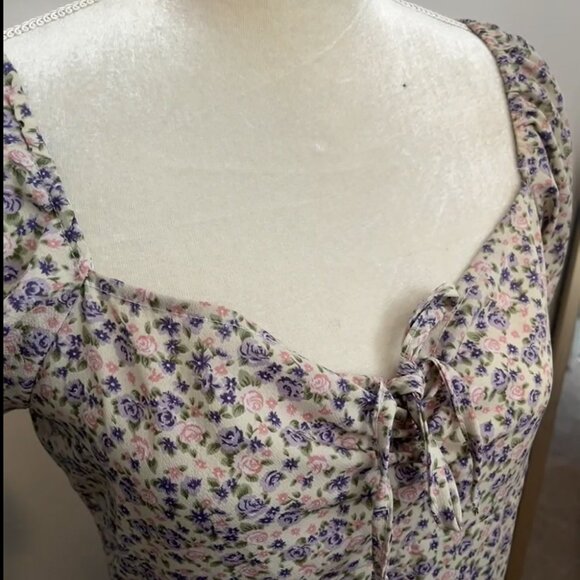 - Sweatheart Summer Dress - Picture 5 of 10